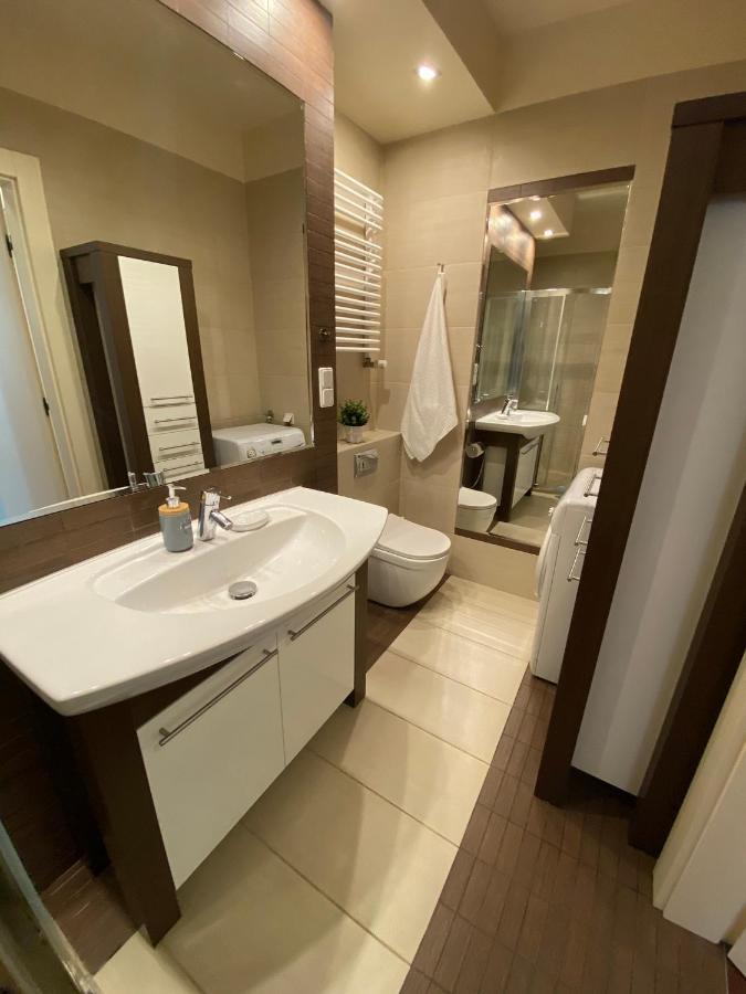 Orientalny Apartment วอร์ซอ ภายนอก รูปภาพ